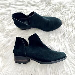Sorel Lolla Cut-Out Ankle Boot Sz 9